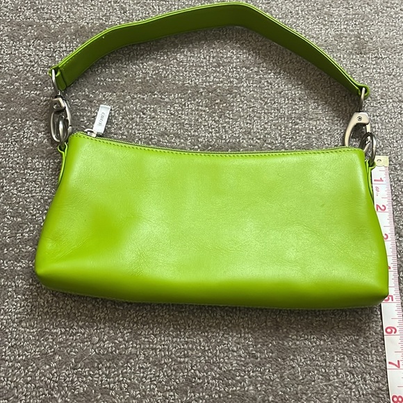 Hobo Lime Green Leather Shoulder Purse - Picture 3 of 13